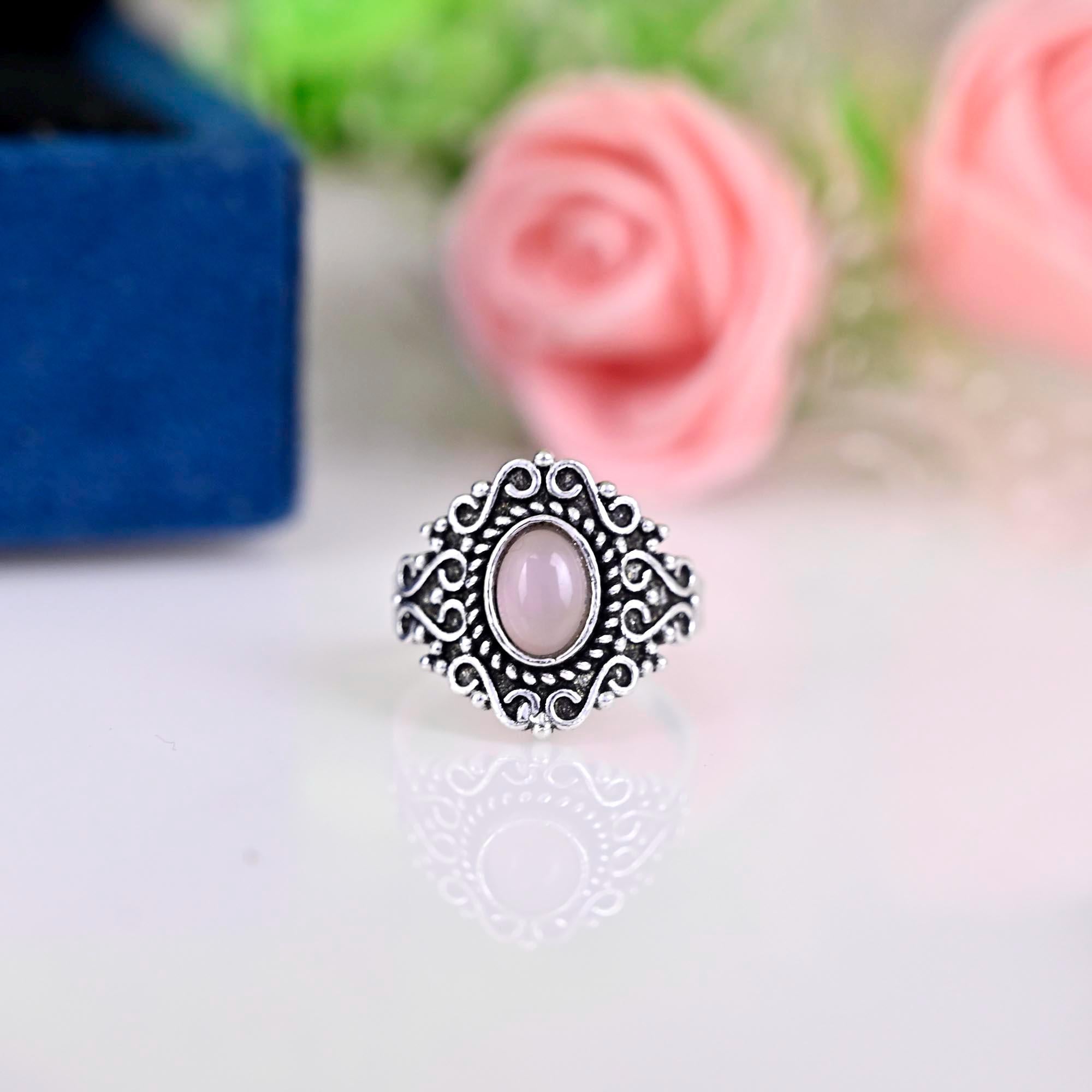 Natural Rose quartz statement ring, Pink Rose Quartz ring, Rose Quartz love ring Women, Pink quartz ring in silver, Unique fashion ring